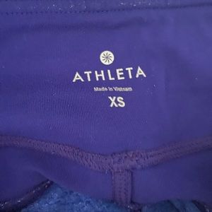 Athleta crops size XS